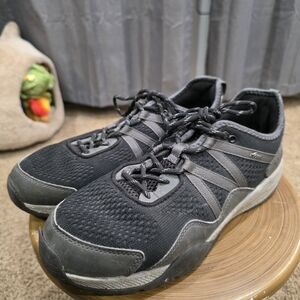 Stylish Black and Gray Athletic Shoes